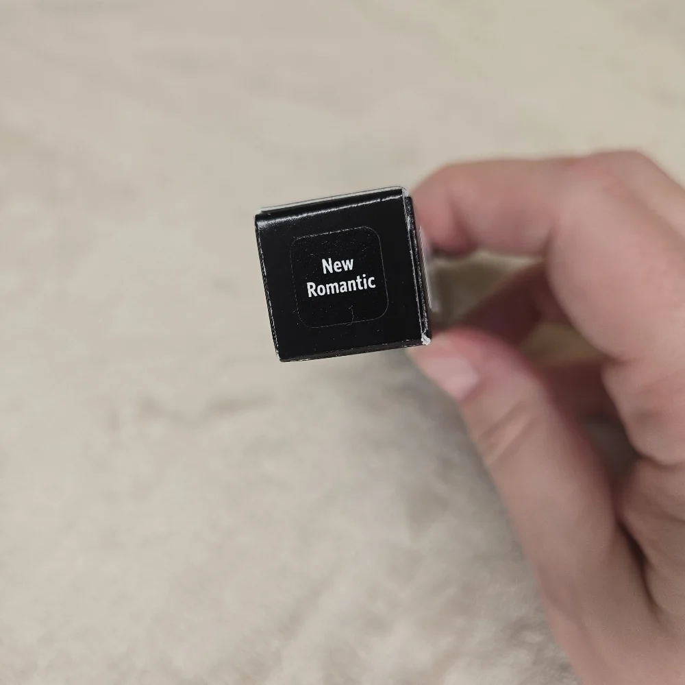 Bobbi Brown Crushed Oil-Infused Gloss NEW ROMANTIC